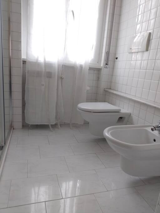 Elizabeth House Apartment Комо Екстериор снимка