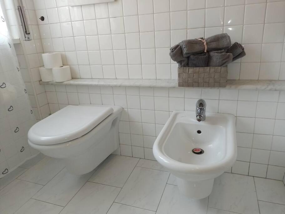 Elizabeth House Apartment Комо Екстериор снимка