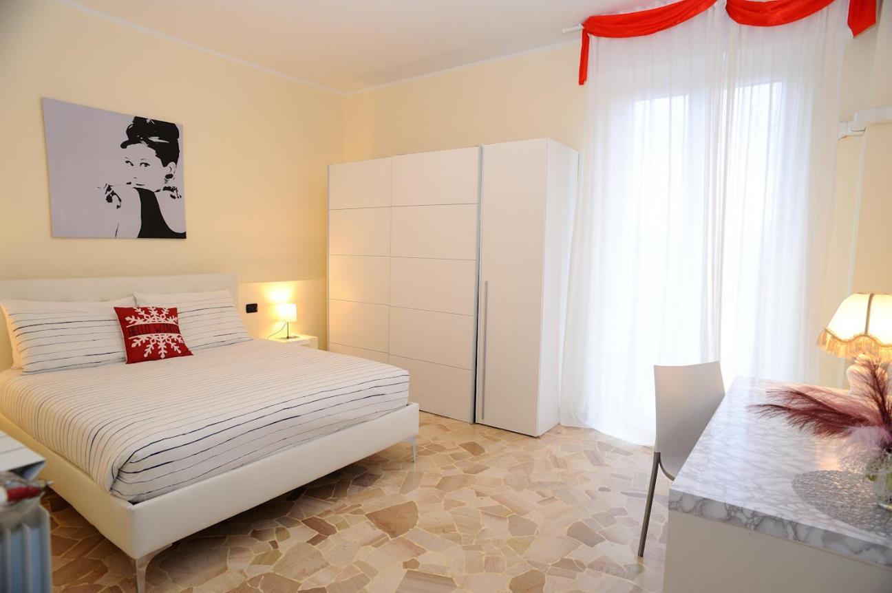 Elizabeth House Apartment Комо Екстериор снимка