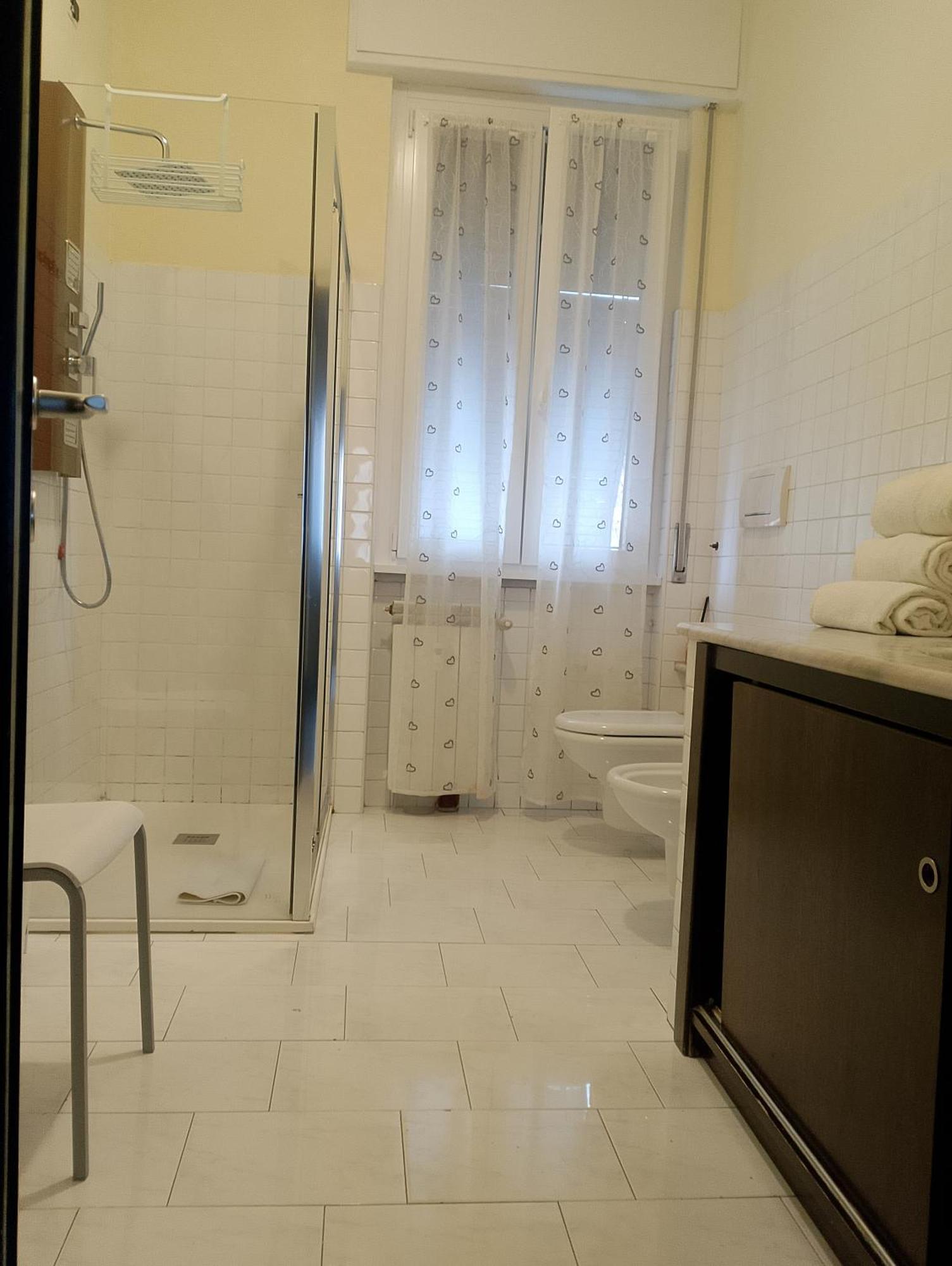 Elizabeth House Apartment Комо Екстериор снимка